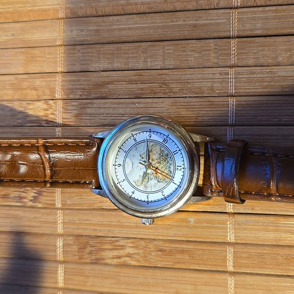 Accutime Vintage World Watch urban outfitters pleather brown band y2k - Picture 2 of 6